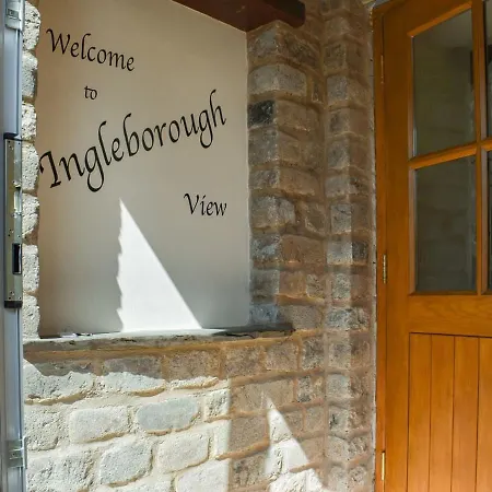 Holiday home Ingleborough View Cottage - Uk39313 *